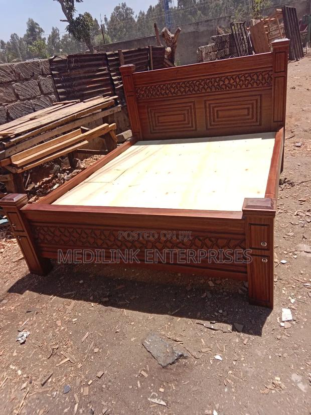 Mahogany Walnut Beds Queen Size