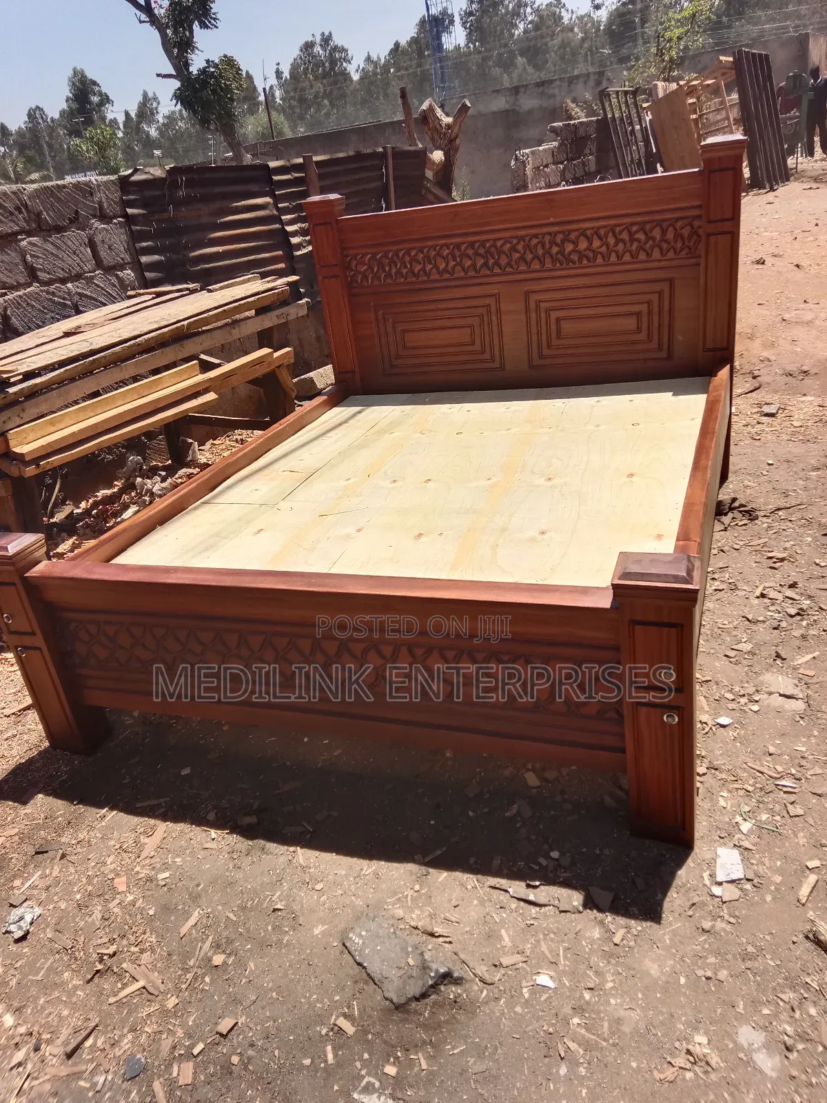 Mahogany Crafted Beds 5*6