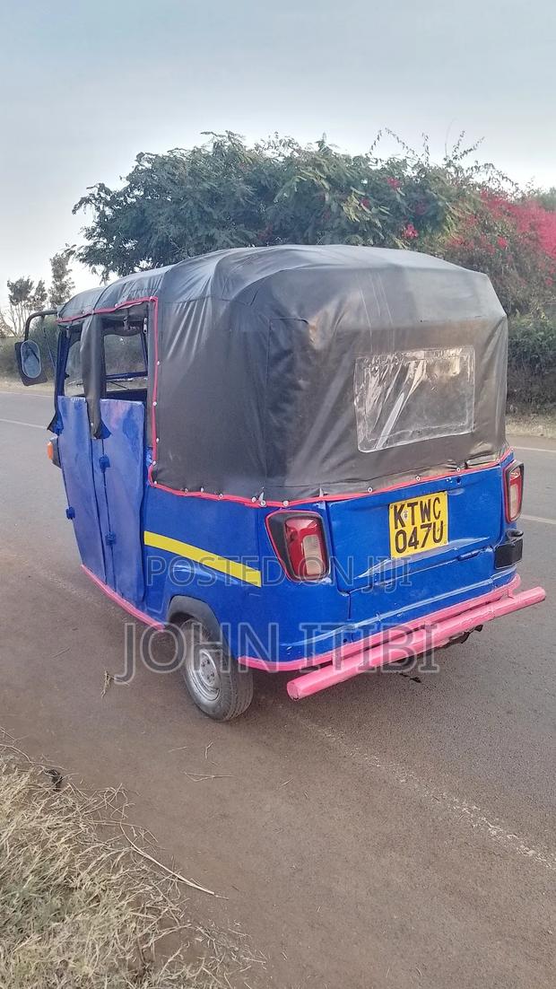 Piaggio Scooter 2019 Blue - thumbnail 2