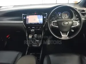Toyota Harrier 2.0 2018 Black