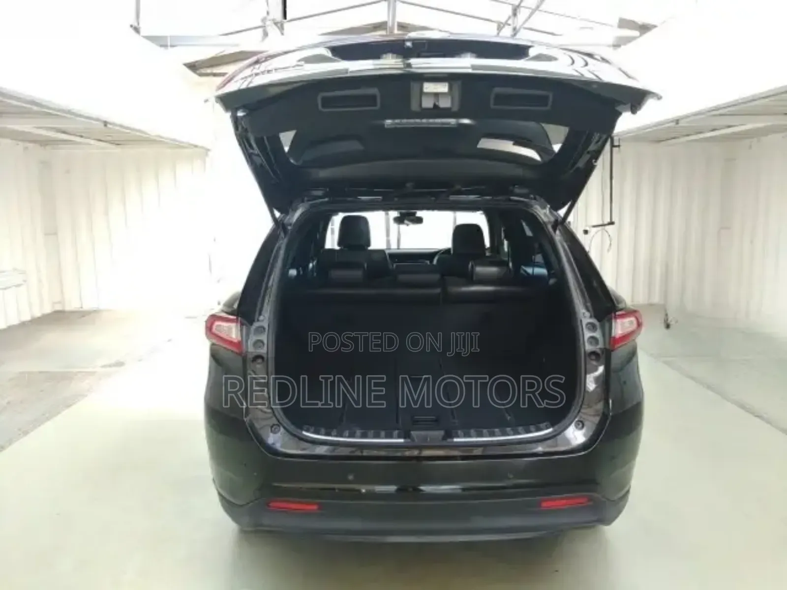 Toyota Harrier 2.0 2018 Black