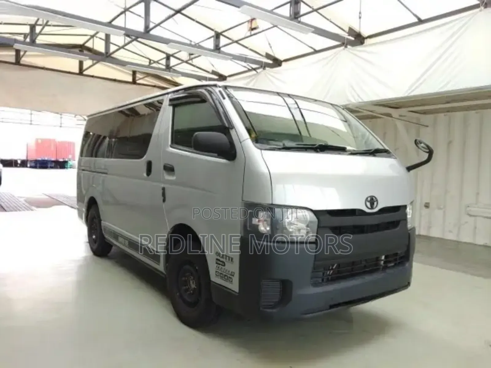 Toyota HiAce 2018 Silver