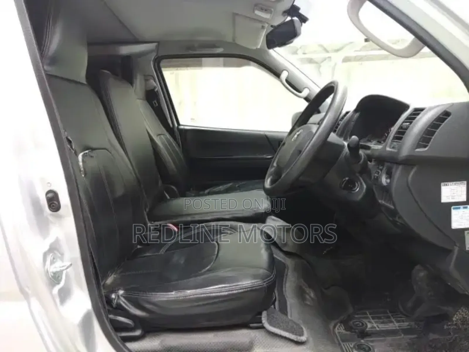 Toyota HiAce 2018 Silver