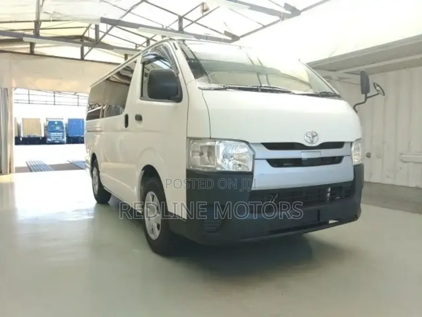 Toyota HiAce 2018 White