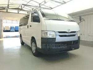 Toyota HiAce 2018 White