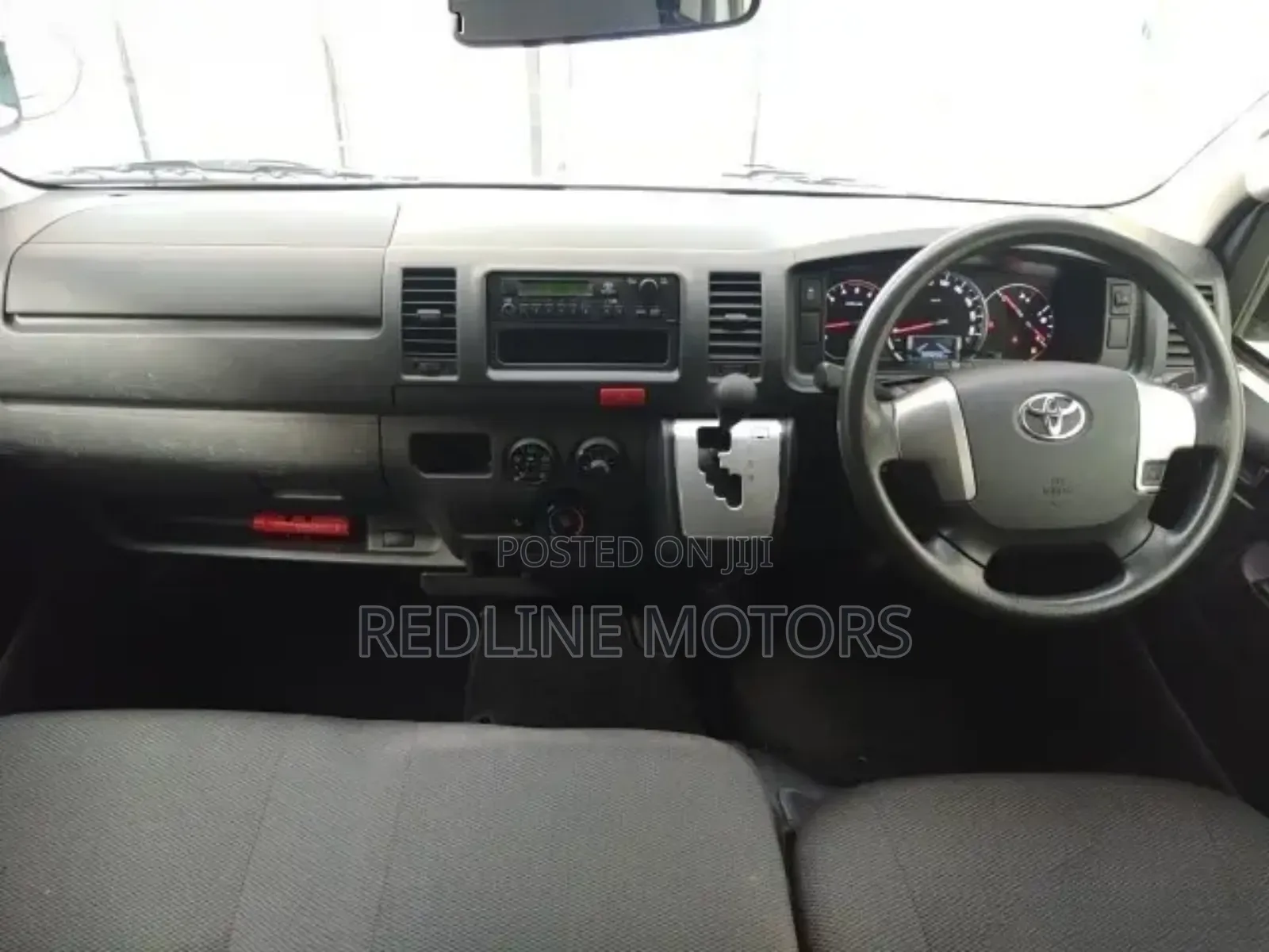 Toyota HiAce 2018 White