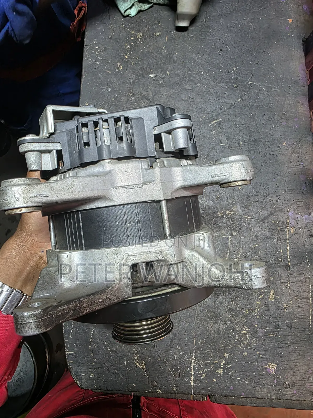 Nissan Serena C27 Alternator