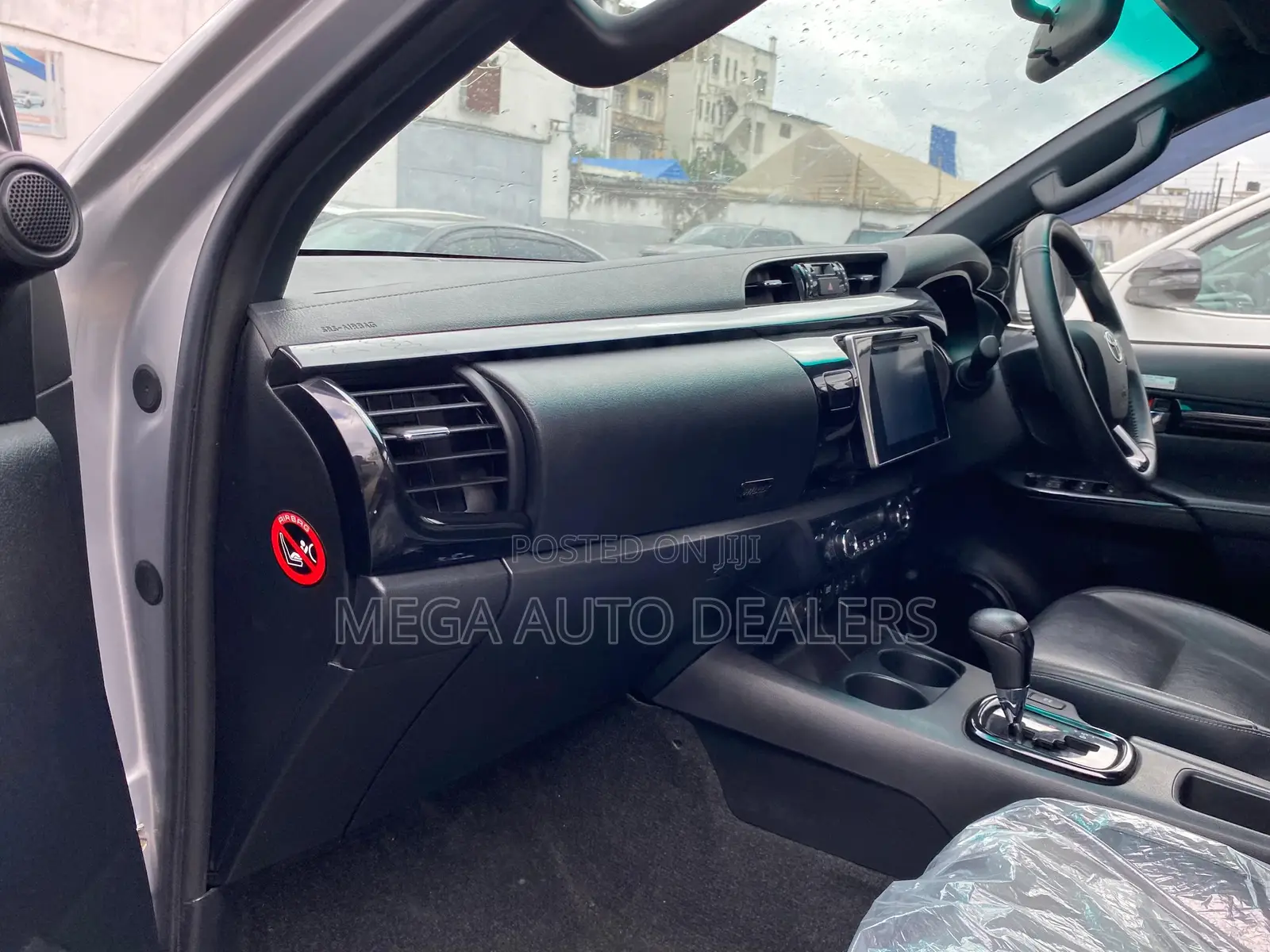 Toyota Hilux 2018 Gray