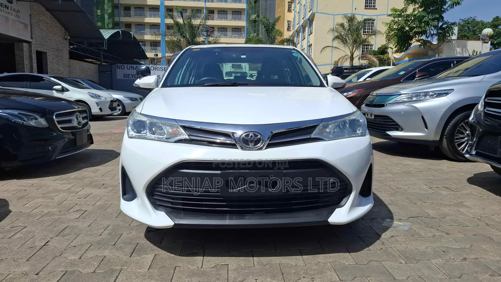 Toyota Axio 1.5 Hybrid 2WD 2018 White