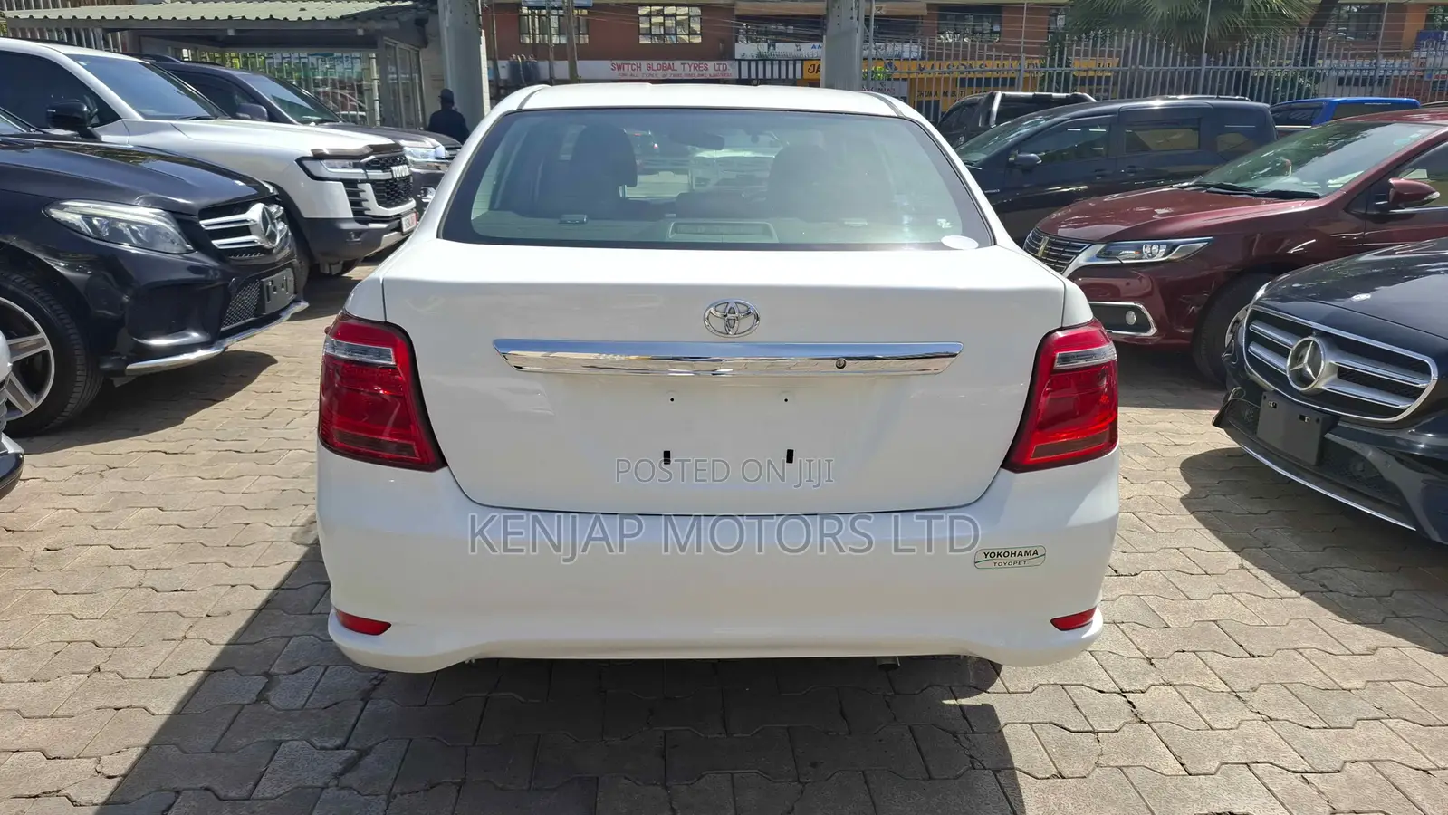 Toyota Axio 1.5 Hybrid 2WD 2018 White