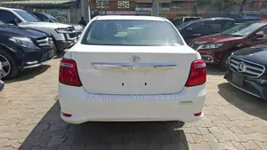 Toyota Axio 1.5 Hybrid 2WD 2018 White