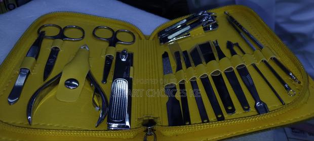 17pcs Manicure Pedicure Set