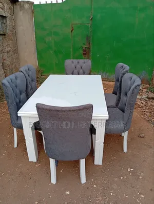 Glamorous 6 Sitter Dining Tables