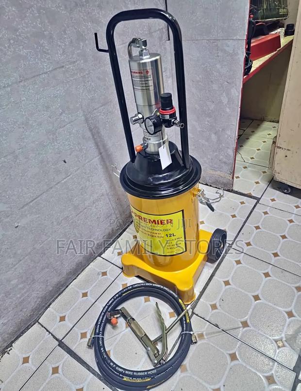 Pneumatic Grease Bucket 12 Litres