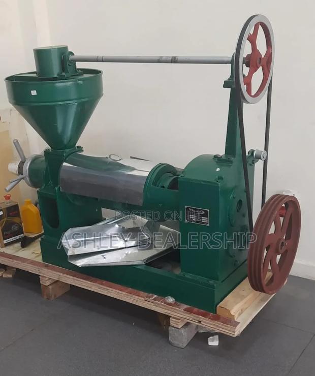 Big Milano Italia Oil Press Machine
