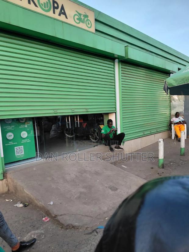 Manual Roller Shutter for Business Premises - main view