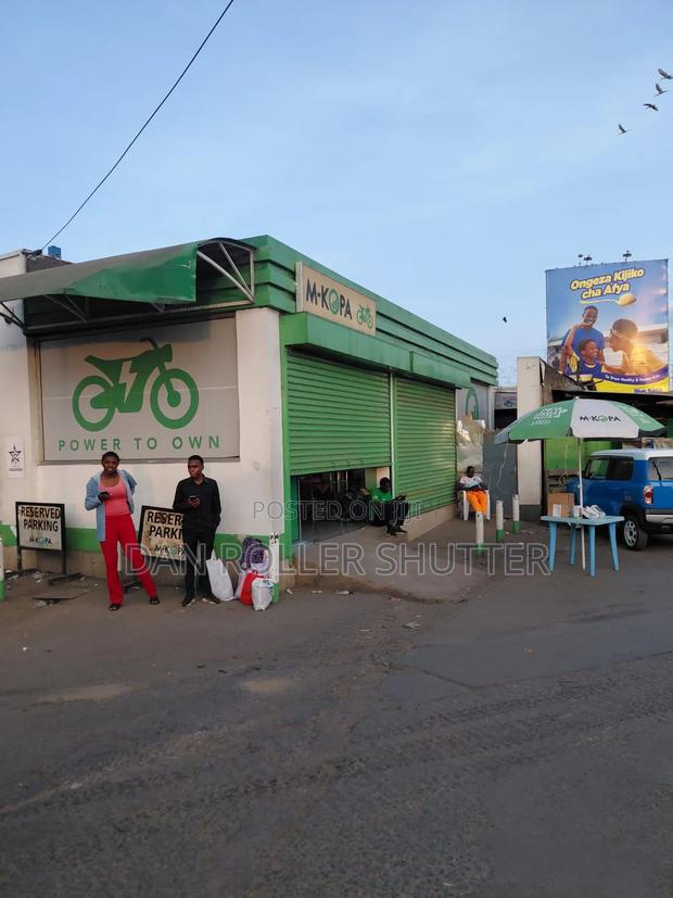 Manual Roller Shutter for Business Premises - thumbnail 2