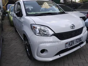Toyota Passo 1.0 FWD 2018 Pearl