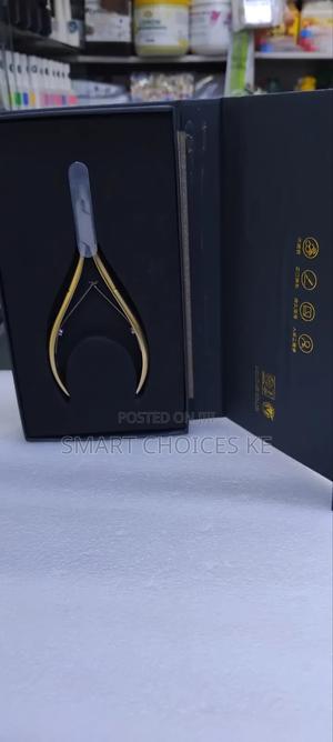 Executive Nipper - main view