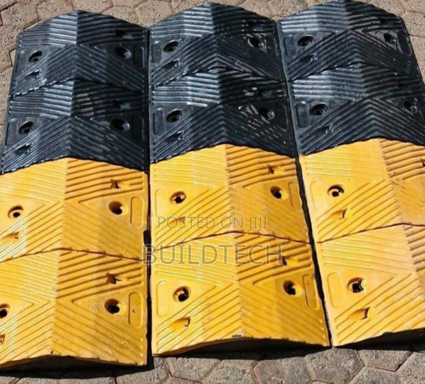 50mm Interlocking Speed Bumps - thumbnail 3