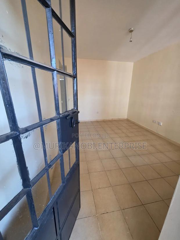 2bedroom House - thumbnail 2