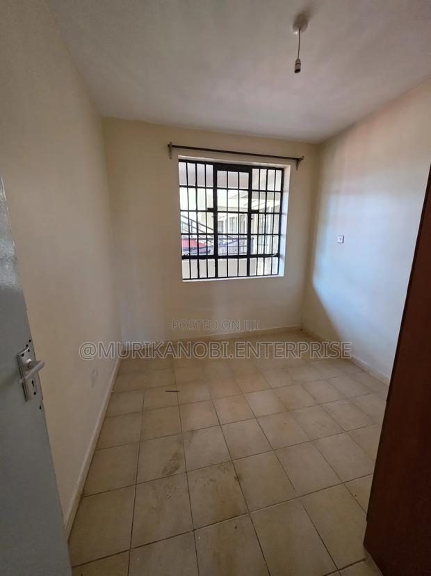 2bedroom House - thumbnail 7