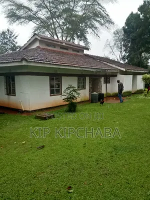 4bdrm Farm House in Soy for sale