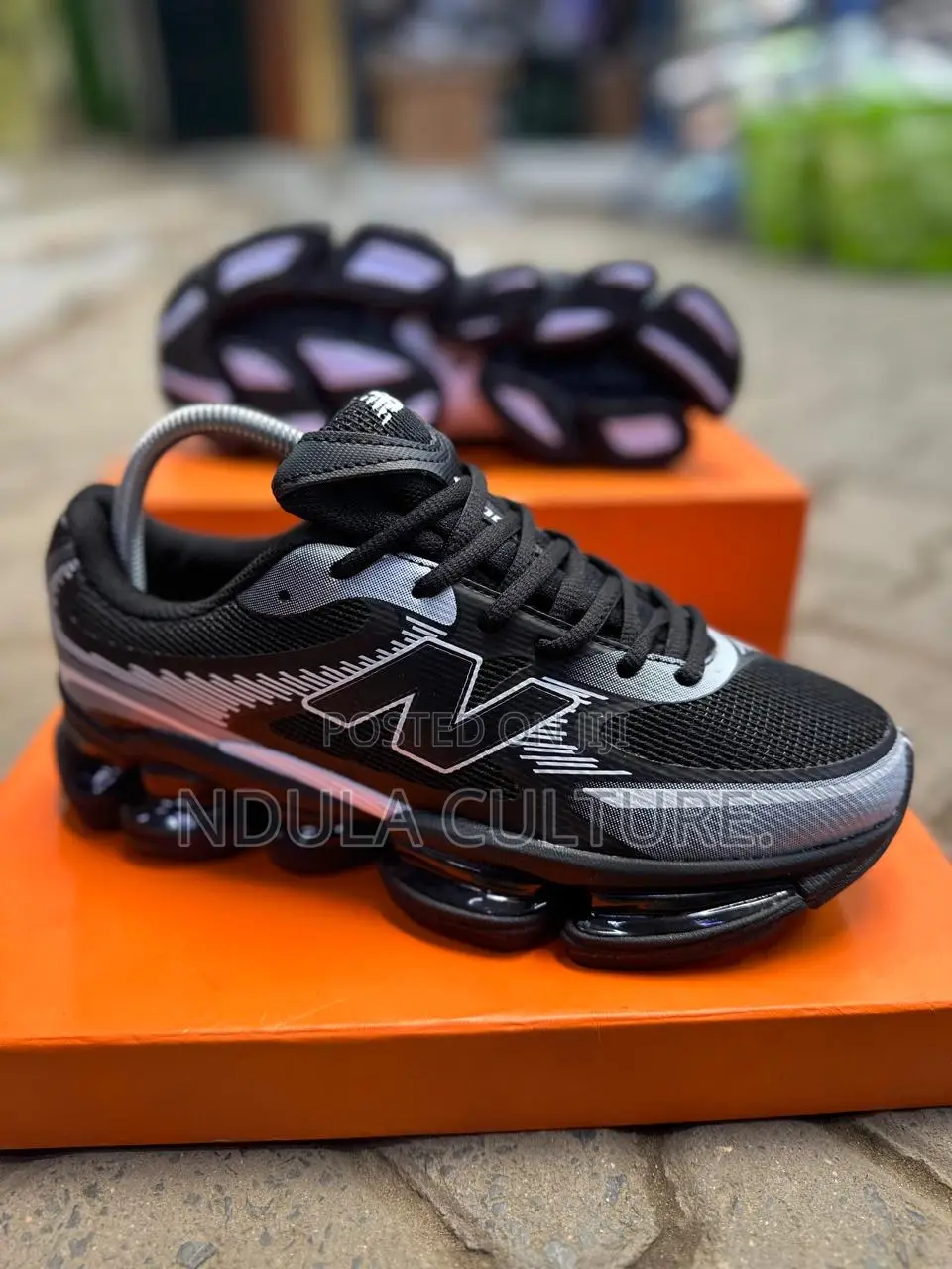 New Balance 2000