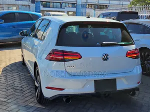Volkswagen Golf 2019 White