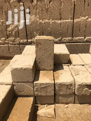 Yellow/Brown Machine Cut Stones