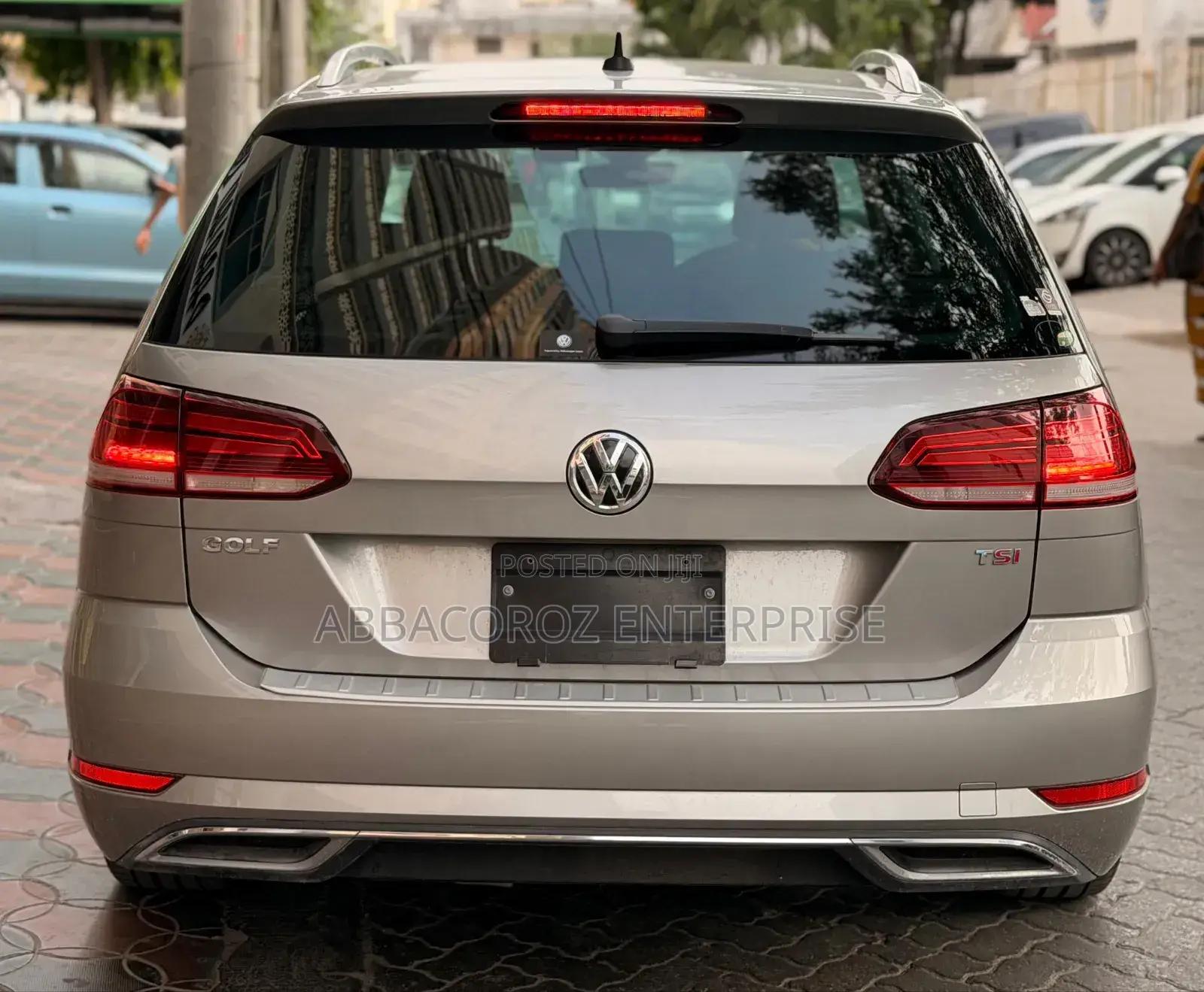 Volkswagen Golf TSI SE FWD 2018 Gold