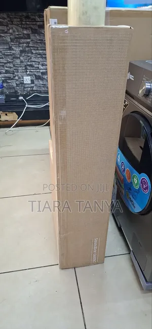 Samsung Hw Q600c 3.1.2 Dolby Atmos 360 Watts Soundbar