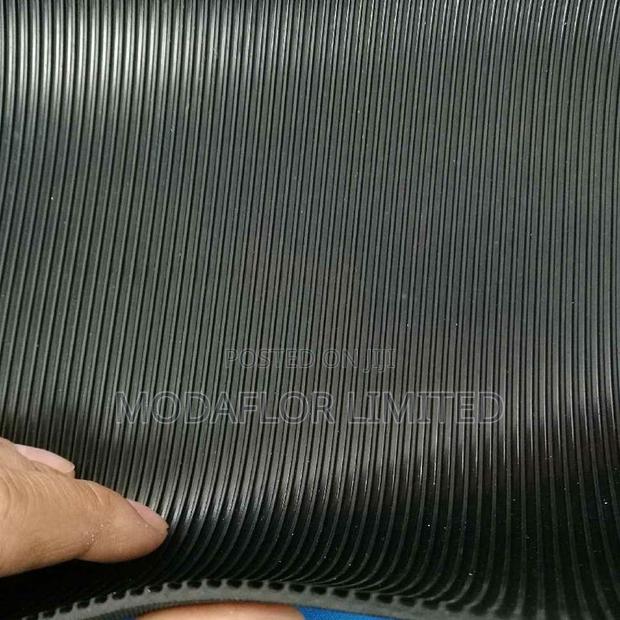 Ribbed Mat 4mm – Heavy Duty Rubber Flooring