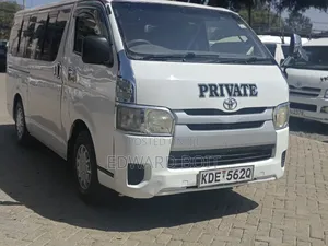 Toyota HiAce 2014 White