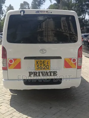 Toyota HiAce 2014 White
