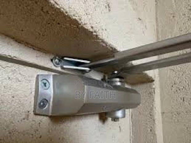 Premium Hydraulic Aluminum Door Closer 25-45kg Fireproof Design