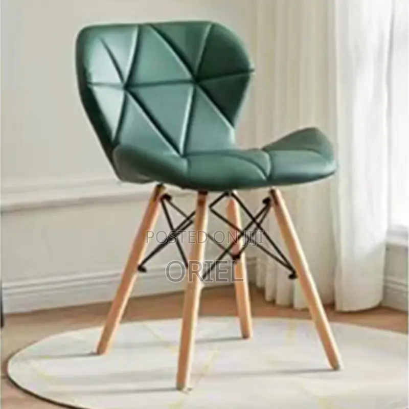 Dining Chair : Contemporary Eames Dining Chair