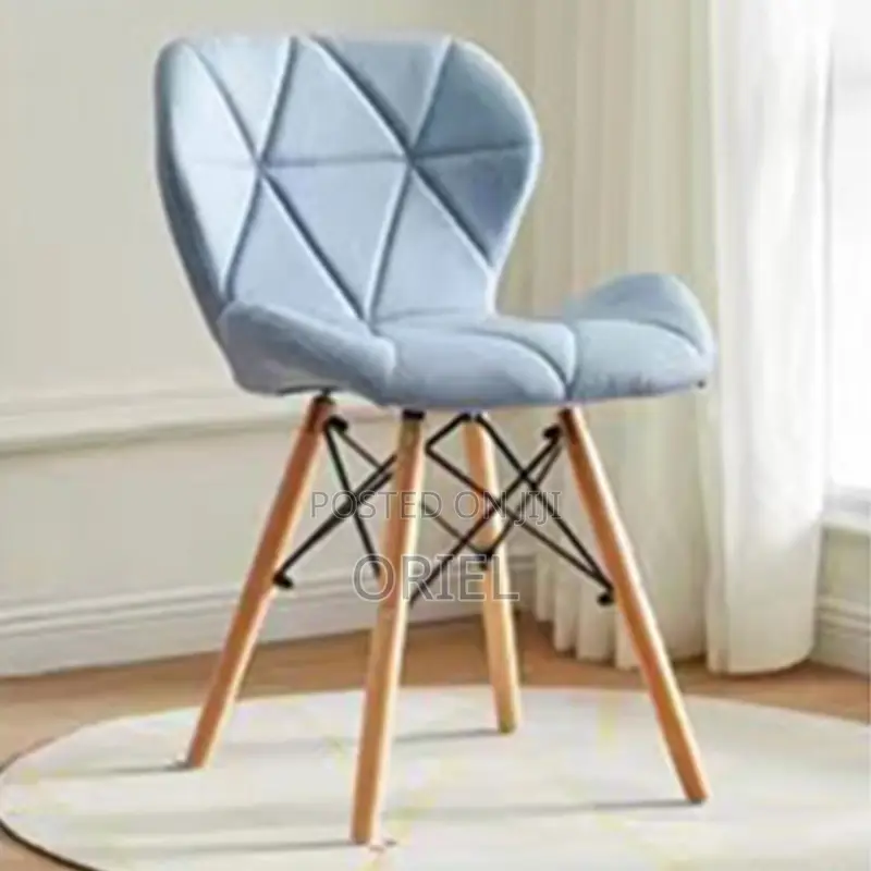 Dining Chair : Contemporary Eames Dining Chair