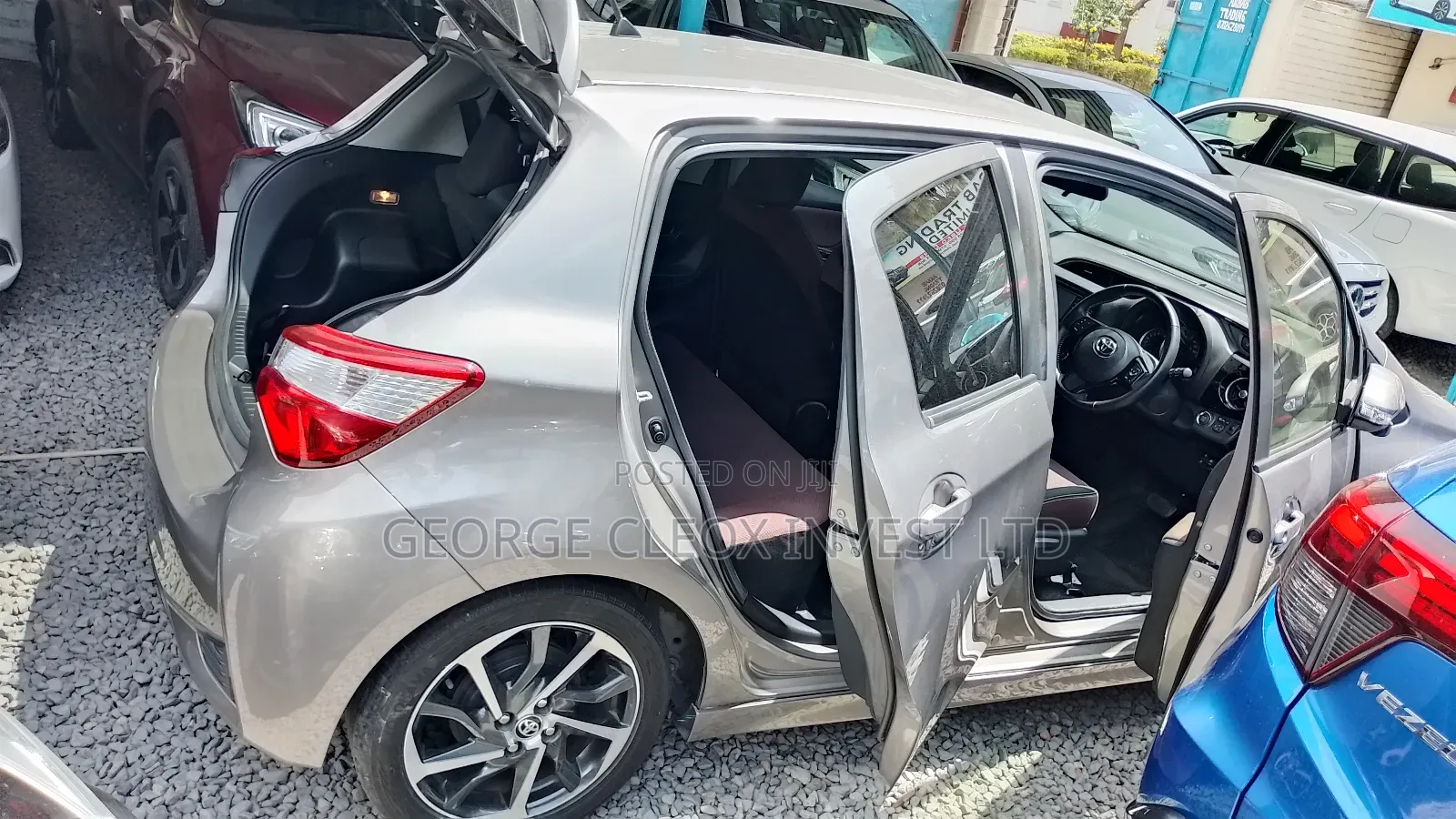 Toyota Vitz 2019 Gold