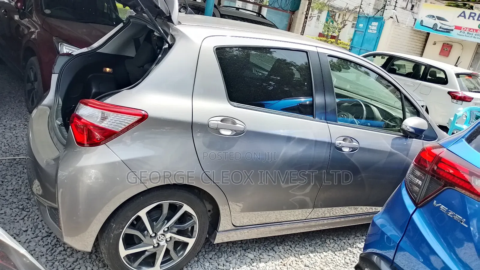 Toyota Vitz 2019 Gold