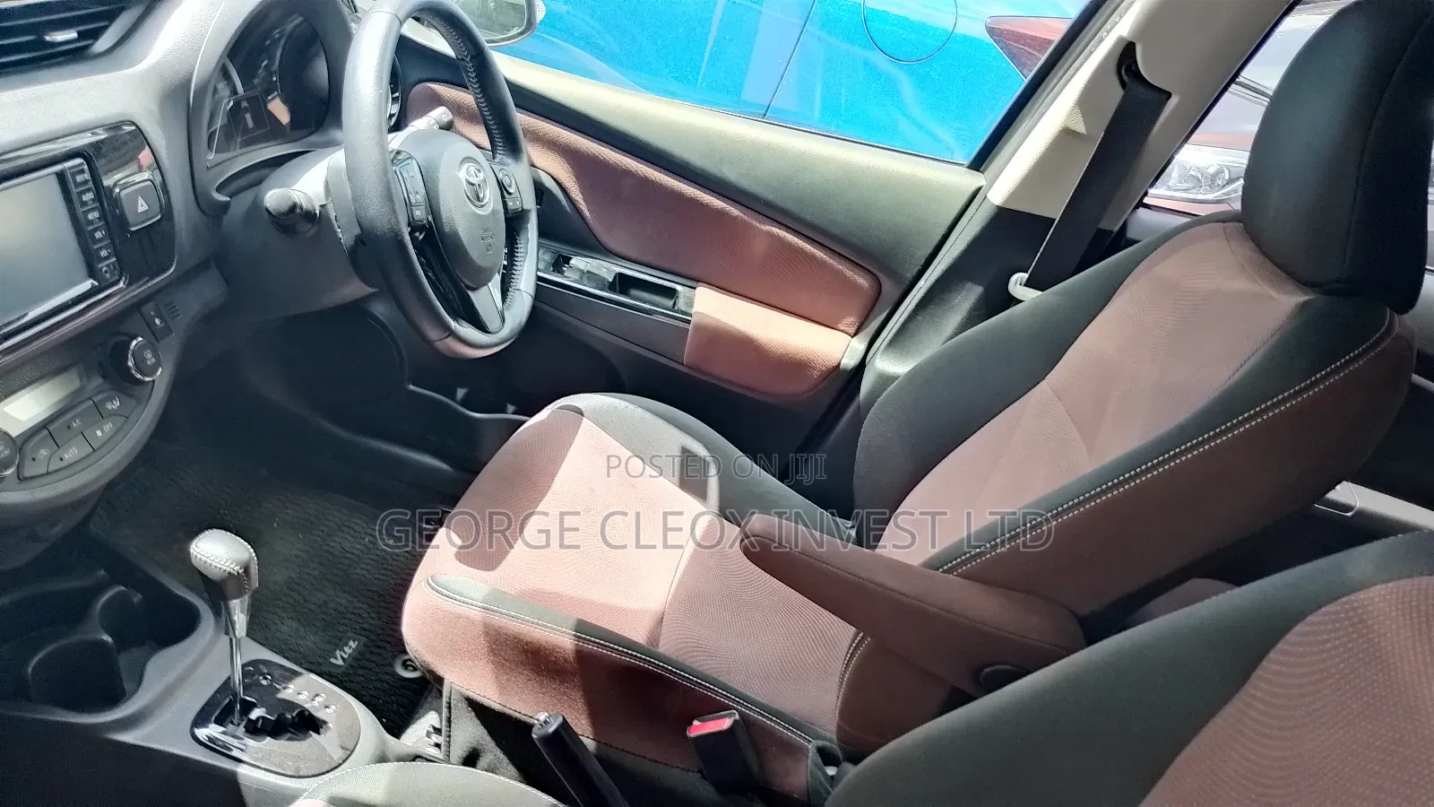 Toyota Vitz 2019 Gold