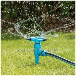 Three Arm Sprinkler for Your Grass - thumbnail 2