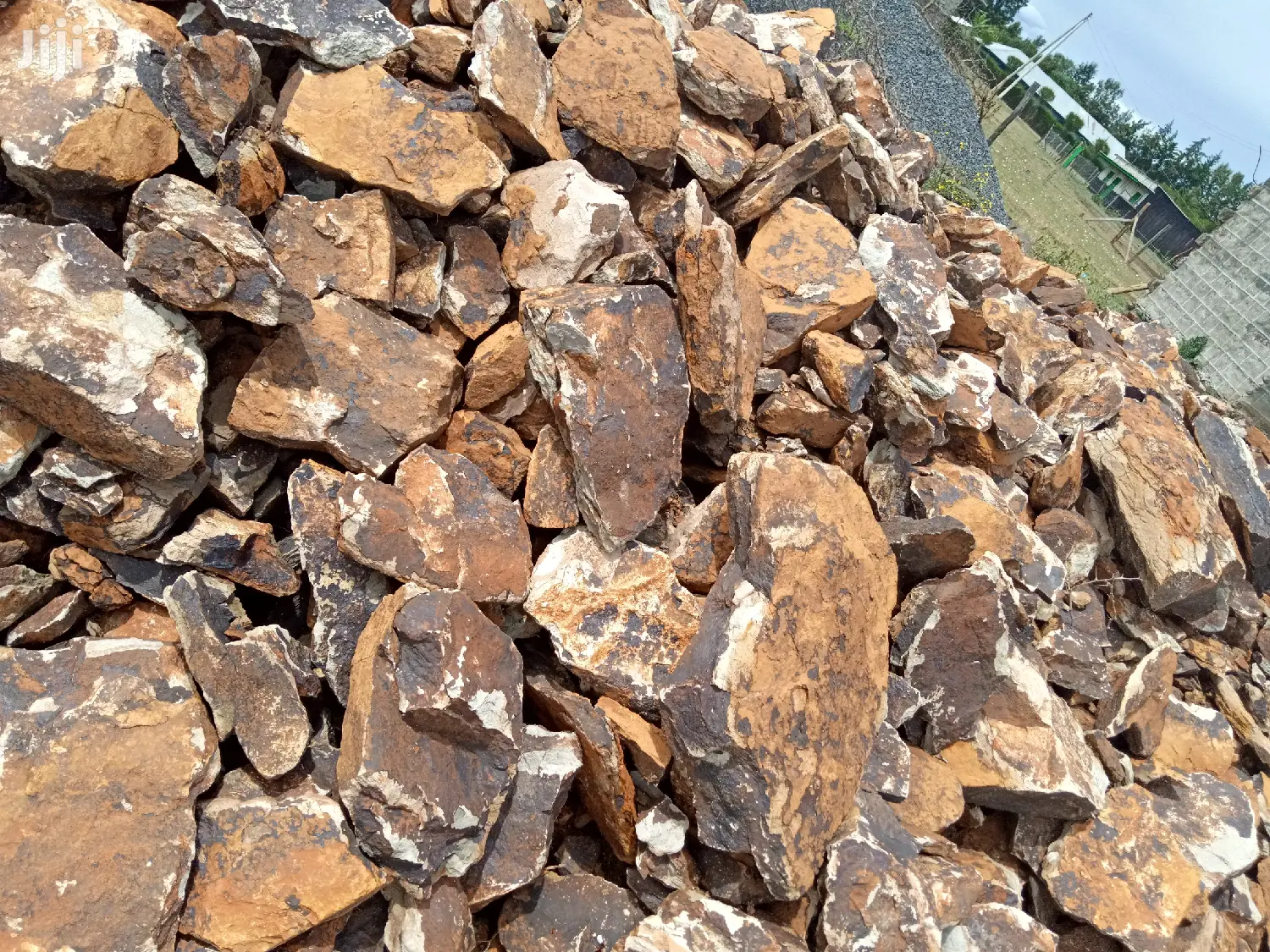 Machine Cut Stones,Foundation Stones,Sand,Ballast,Quarry Dust