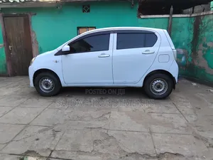 Daihatsu Mira 2012 White
