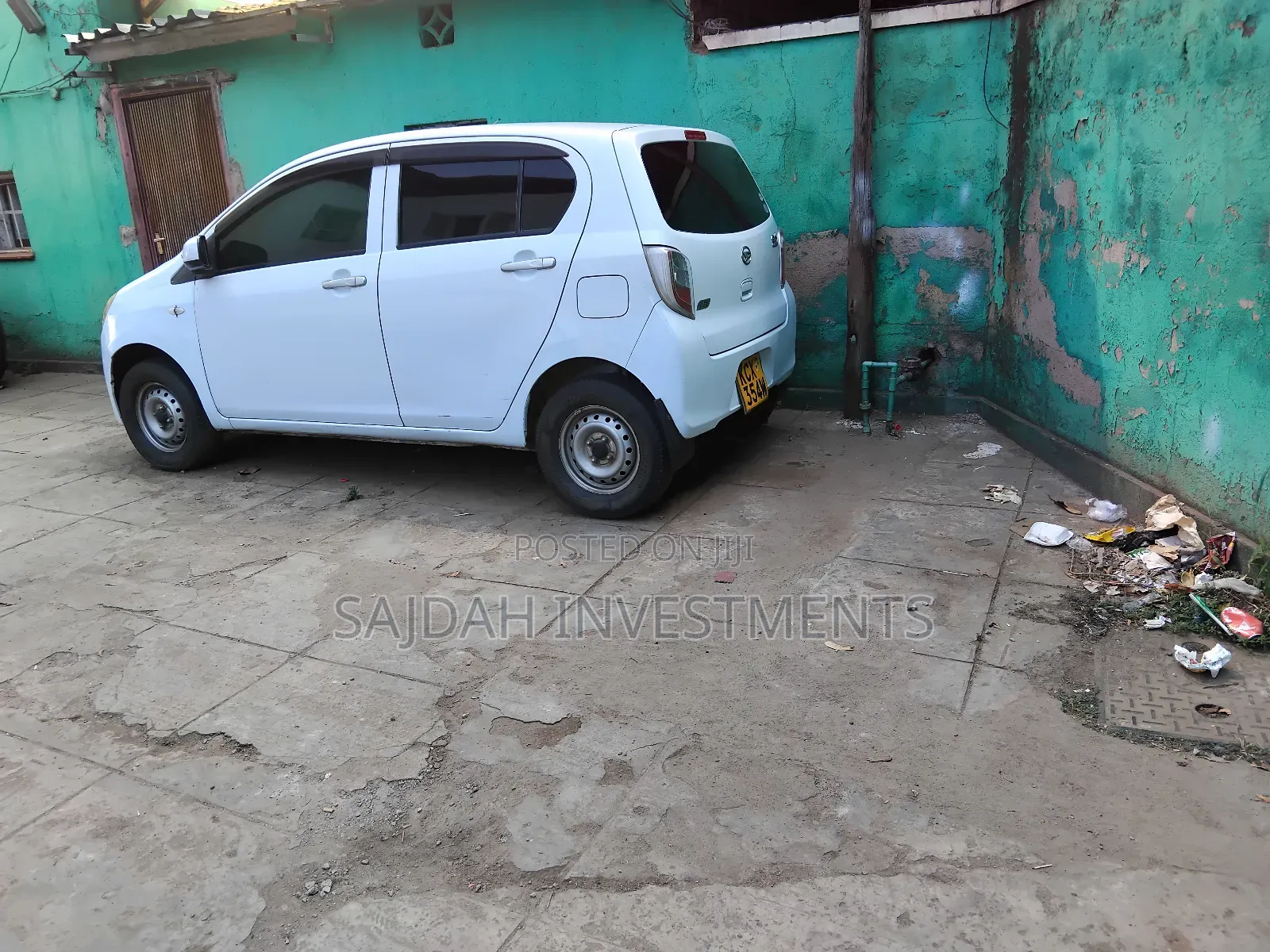 Daihatsu Mira 2012 White