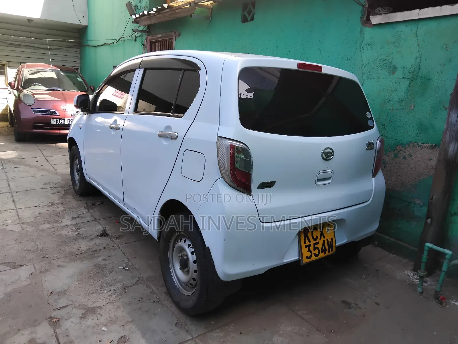 Daihatsu Mira 2012 White