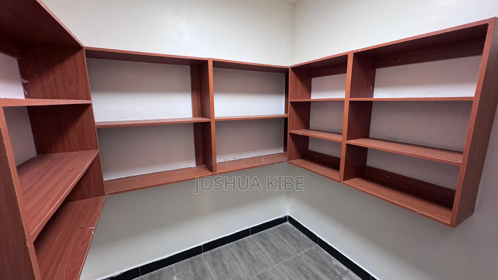 5bdrm Mansion in Roysambu for rent