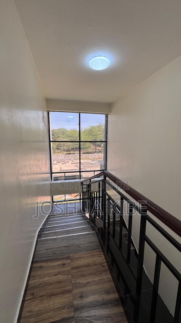 5bdrm Mansion in Roysambu for rent - thumbnail 4