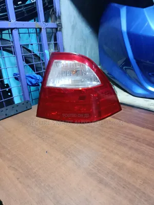 Nze 2005 Taillight