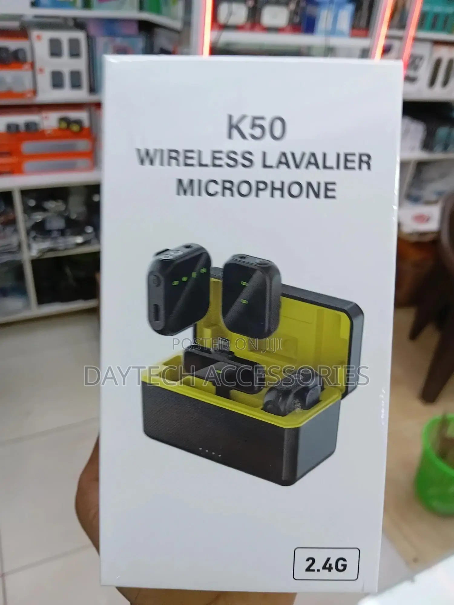 Professional Wireless Lavalier Microphone for iPhone Android